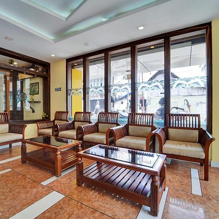 Super Townhouse Ernakulam North Hotel Kochi Kültér fotó