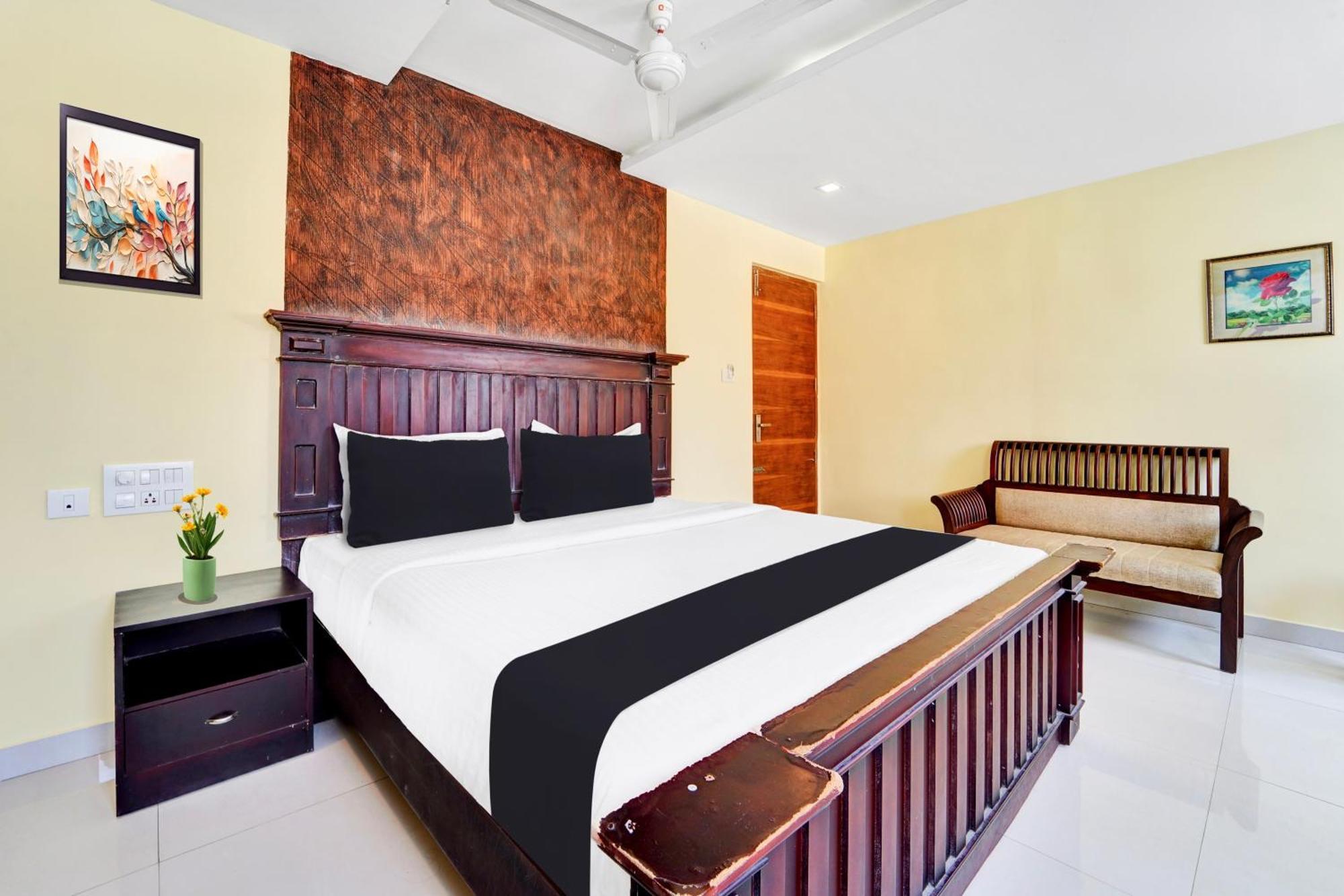 Super Townhouse Ernakulam North Hotel Kochi Kültér fotó
