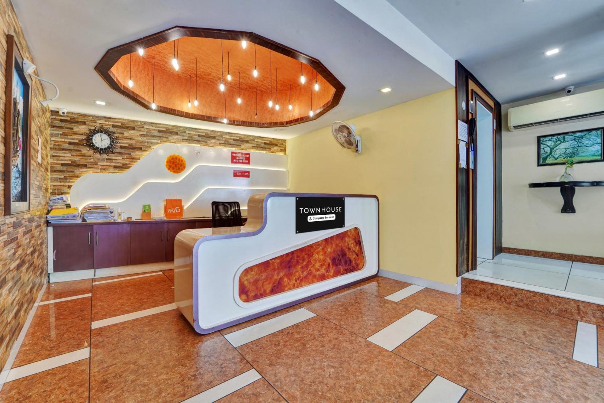 Super Townhouse Ernakulam North Hotel Kochi Kültér fotó
