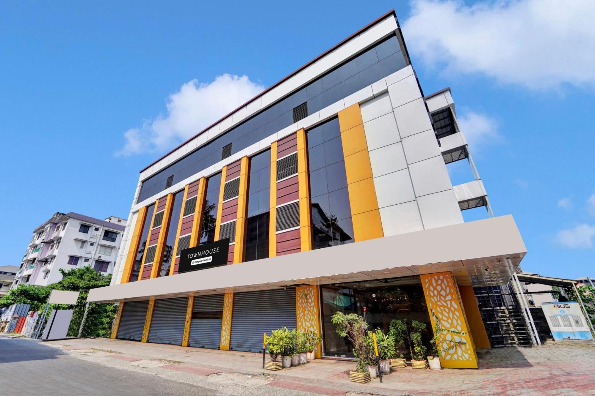 Super Townhouse Ernakulam North Hotel Kochi Kültér fotó